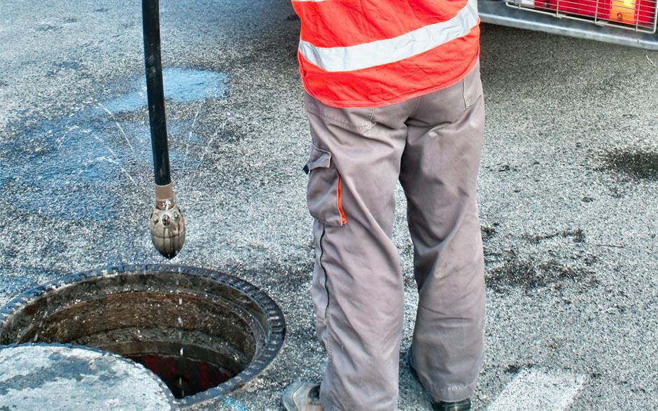 comment déboucher une canalisation de wc Saint-Cloud